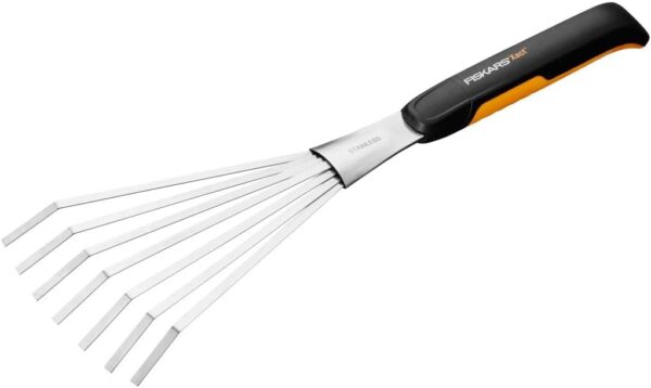 Fiskars Xact Hand Rake, Heavy Duty Gardening Hand Tool With Ergonomic Handle And Hanging Hole - Image 2