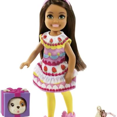 Barbie lub helsea DressUp Doll 6Inch Brunette in cake costume with Pet and Acessories, for 3 to 7 Year Olds