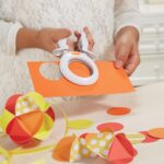 Fiskars Round N' Round Punch - Xl Squeeze Cutter For Paper - Arts, Crafts, And Scrapbooking Supplies - 2" Circle - Image 4